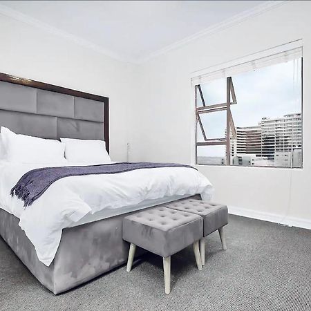 2 Bedroom 2 Bath Luxury - Sandton Cbd Johannesburg Bagian luar foto