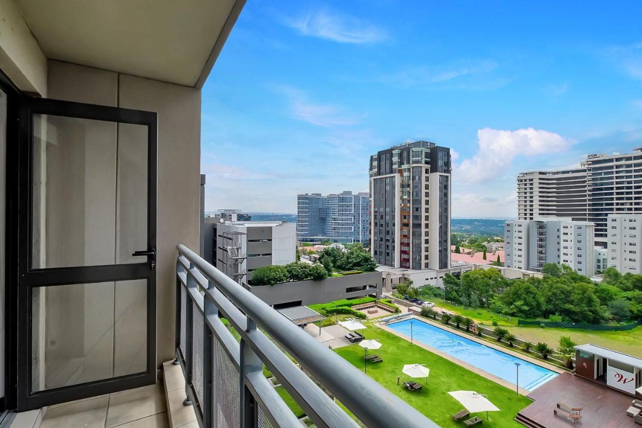 2 Bedroom 2 Bath Luxury - Sandton Cbd Johannesburg Bagian luar foto