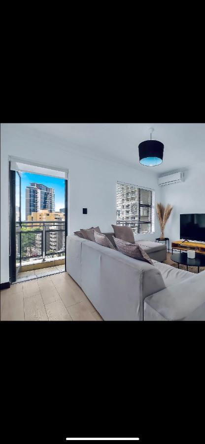 2 Bedroom 2 Bath Luxury - Sandton Cbd Johannesburg Bagian luar foto